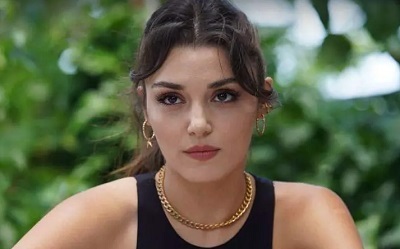 هانده ارچل (Hande Erçel)