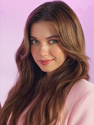 افرا ساراچ_اوغلو (Afra Saraçoğlu)