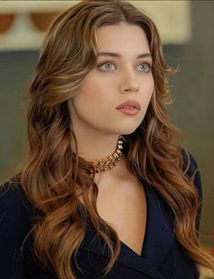 بیوگرافی افرا ساراچ_اوغلو (Afra Saraçoğlu)