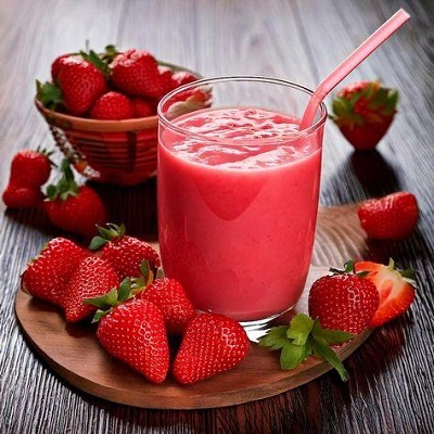 اسموتی توت فرنگی