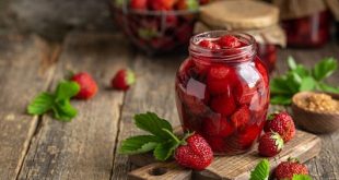 مربای توت فرنگی
